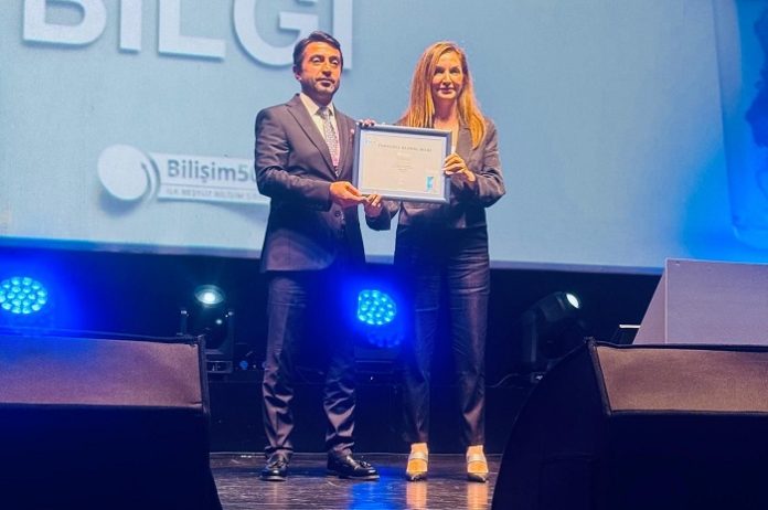 Turkcell Global Bilgi, çeyrek asırlık tecrübesiyle ‘Bilişim 500’de zirvede