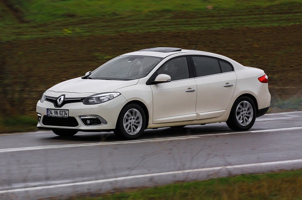 Renault Fluence 1.6 16v 115 bg CVT X-Tronic Test