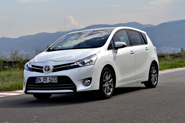 Toyota Verso Test
