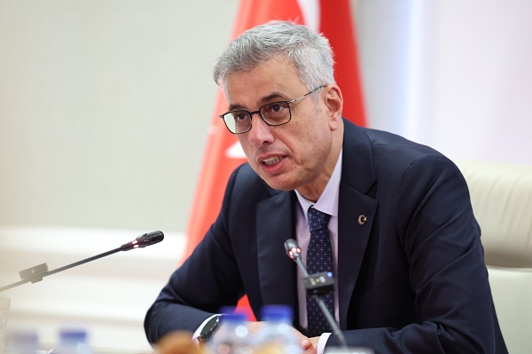 Sağlık Bakanı Memişoğlu: Sağlık Çalışanları Bu Ülkenin Medarıiftiharı