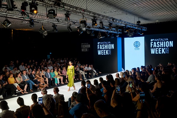 Türkiye’nin en büyük moda şovu başlıyor