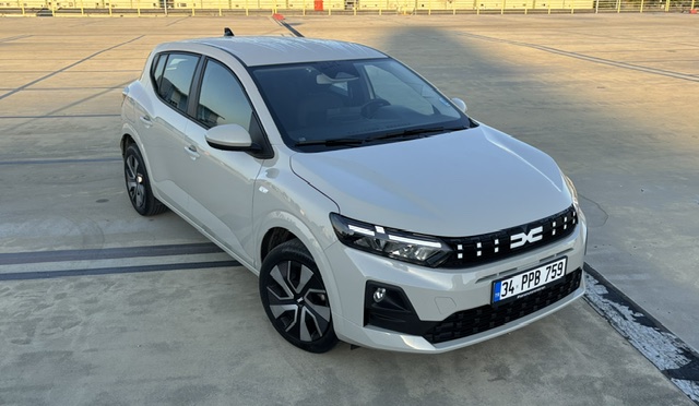 Dacia Sandero Expression TCe 100 Test