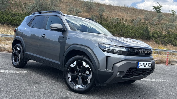 Renault Duster Hybrid 4×4 LPG 150 hp