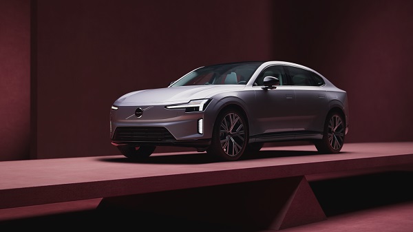 Yeni Volvo ES90 Türkiye’de